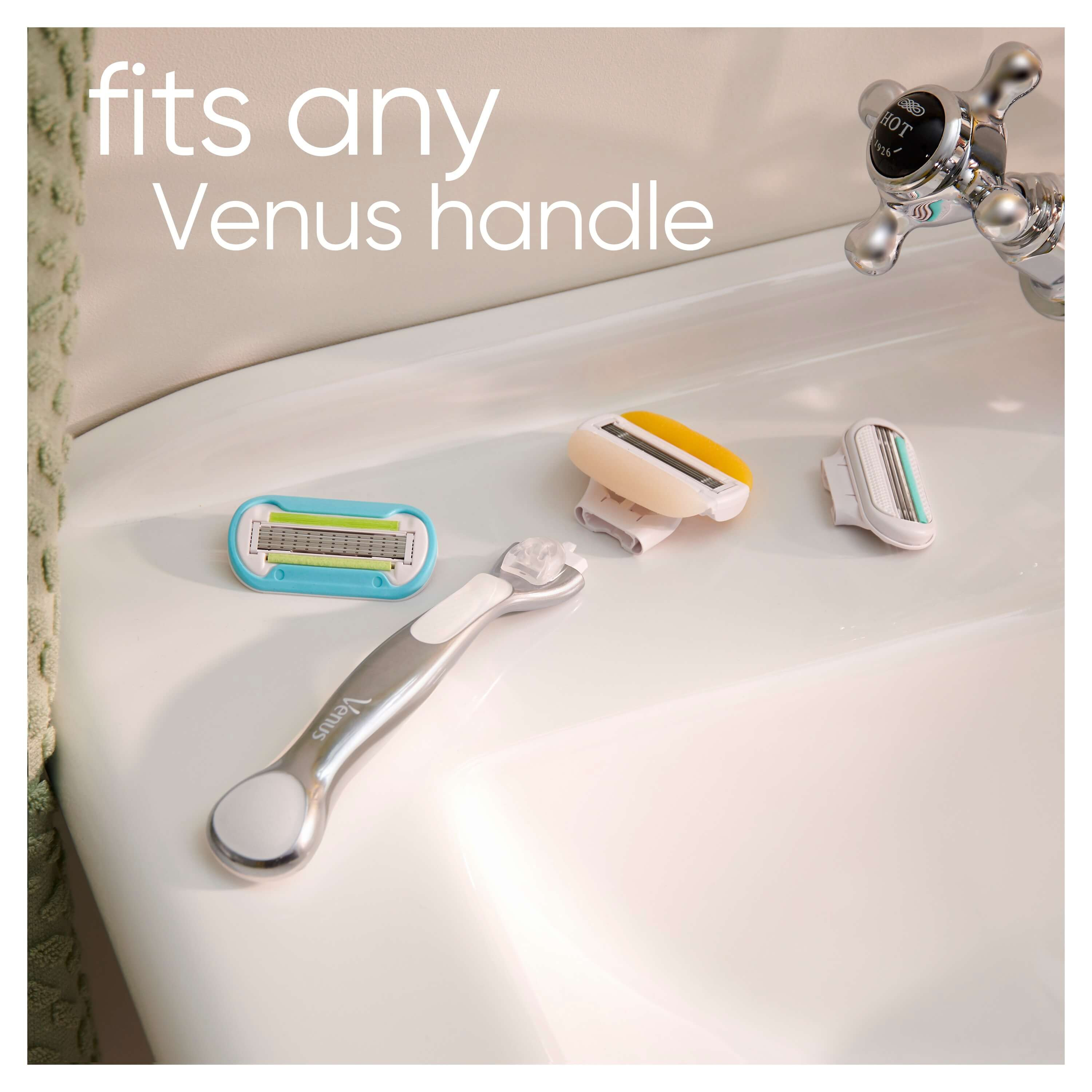 Venus Comfortglide Coconut plus Olay Razor - 3 Blades | Mashco