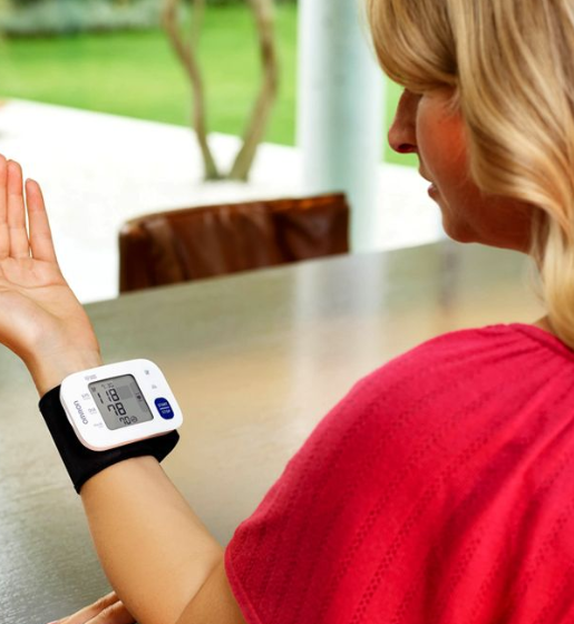 Omron RS4 Wrist Blood Pressure Monitor (HEM-6181-E) | Mashco