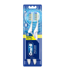 Oral-B Pulsar Pro-Expert Manual Toothbrush Twin Pack With Battery Power
